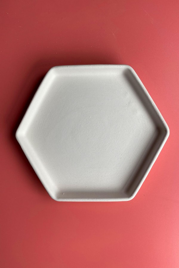 Altıgen Tabak Seramik Bisküvi-16 x 18.5 cm